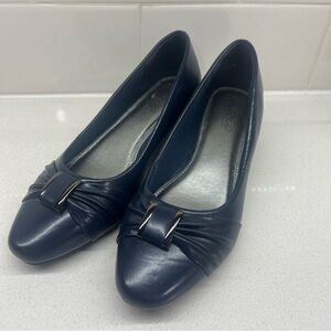 Carolyn Tucker Elegant Navy Blue Women's Pumps